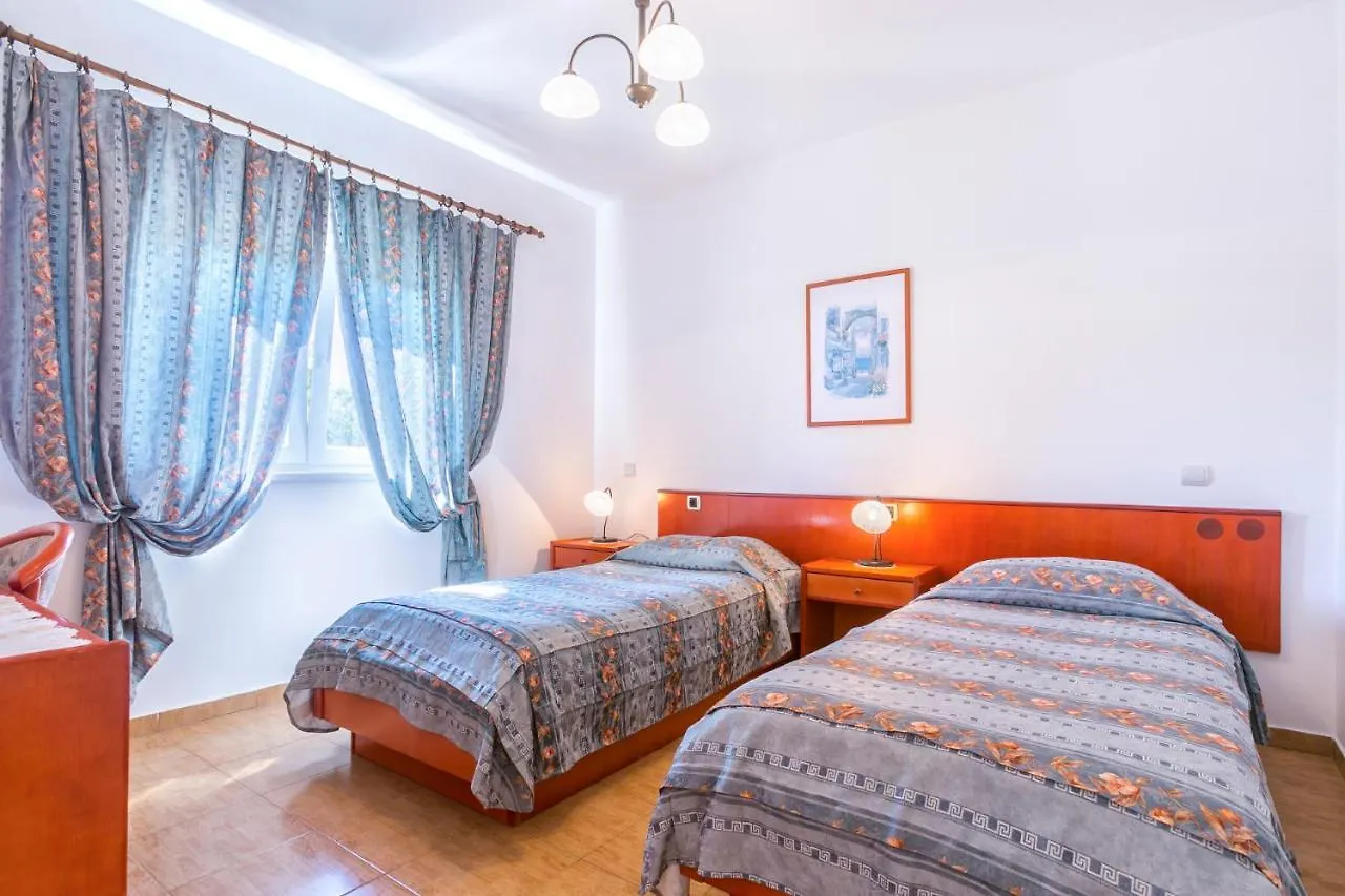 Aretha Villa Liznjan 0*,  Croatia